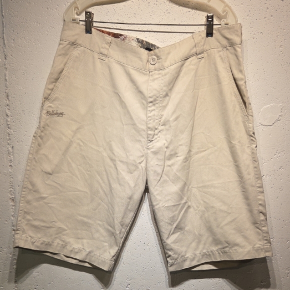 Billabong Other - Billabong Men's Cream Chino Shorts (38)